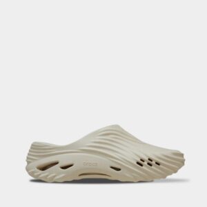 Crocs_Echo_Wave_Clog_Almond_1-300x300