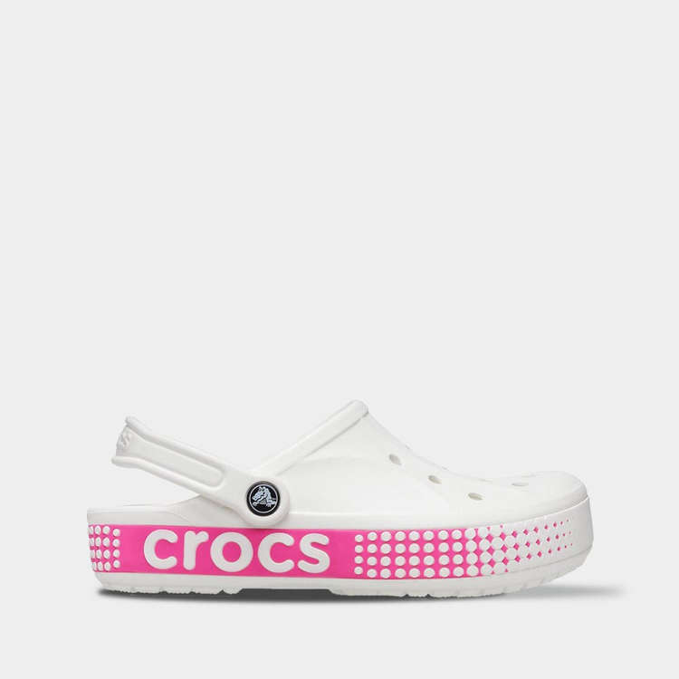 Crocs_Bayaband_Logo_Motion_White_2